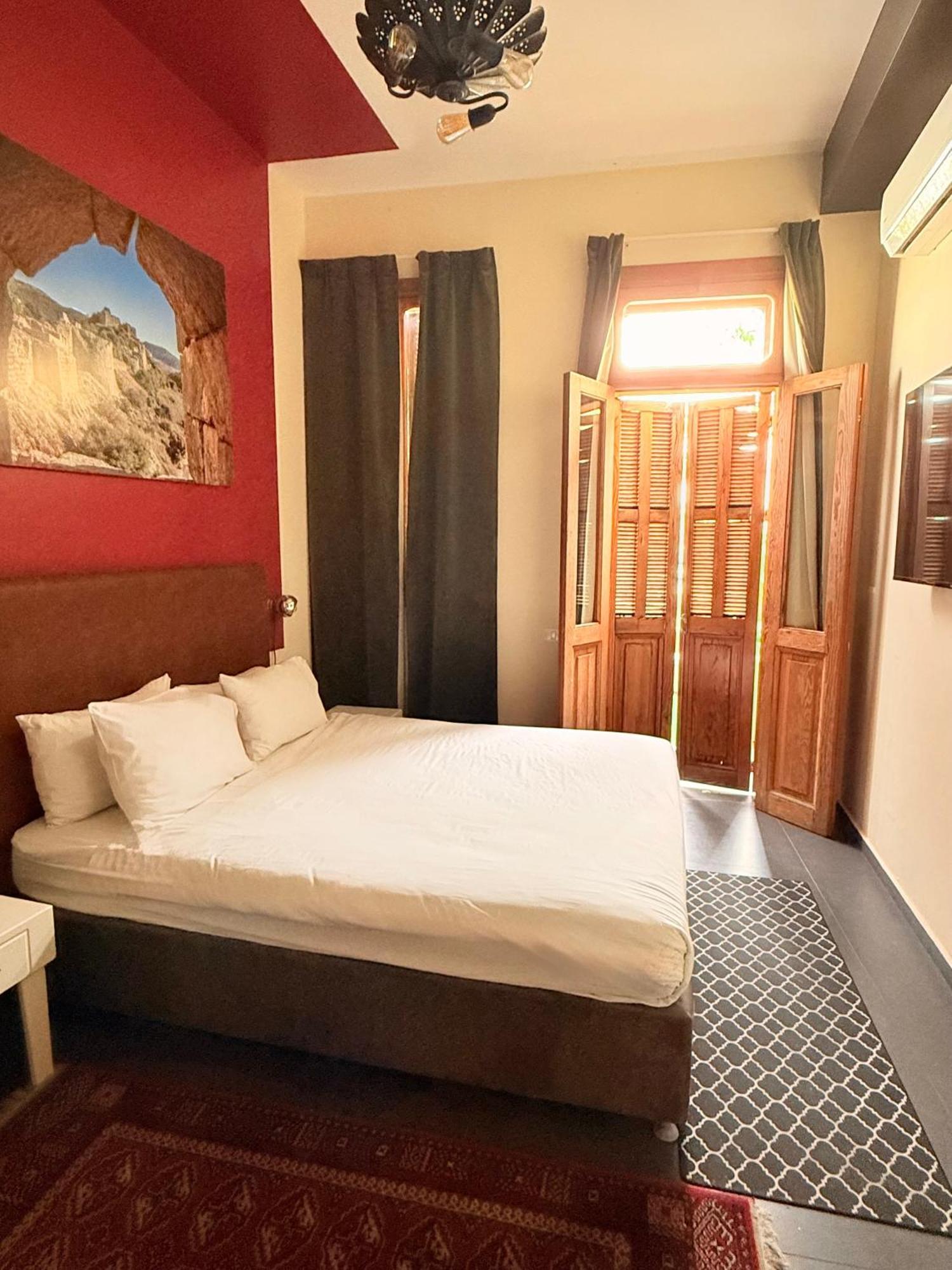 Inta Hotel (Adults Only) Tel Aviv Esterno foto